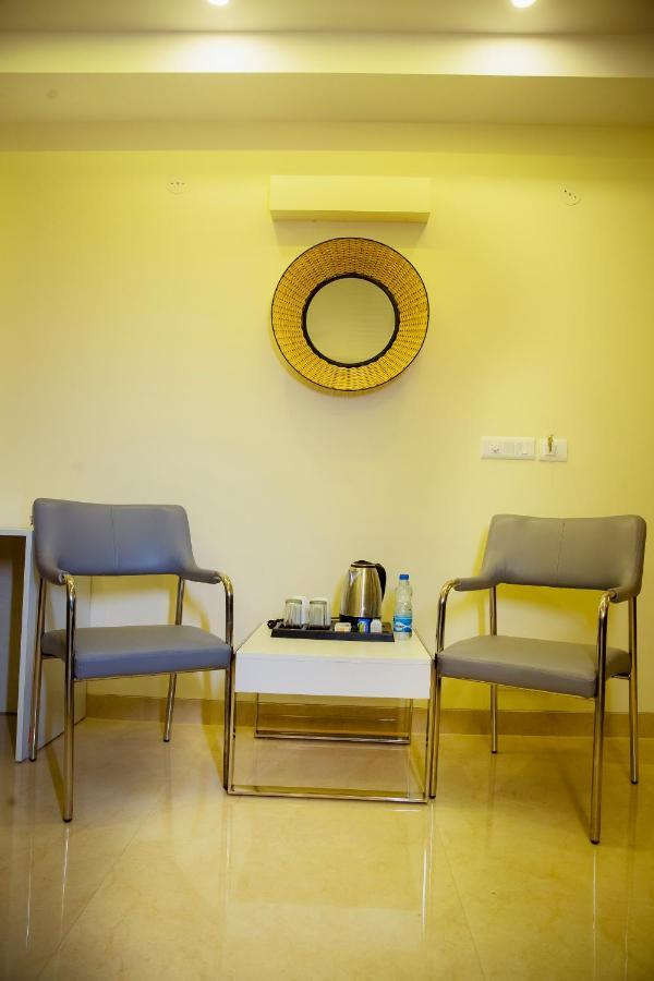 Lime Tree Luxury Studio - Service Apartment Near Artemis Hospital ,Gurgaon Esterno foto