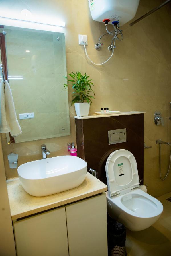 Lime Tree Luxury Studio - Service Apartment Near Artemis Hospital ,Gurgaon Esterno foto