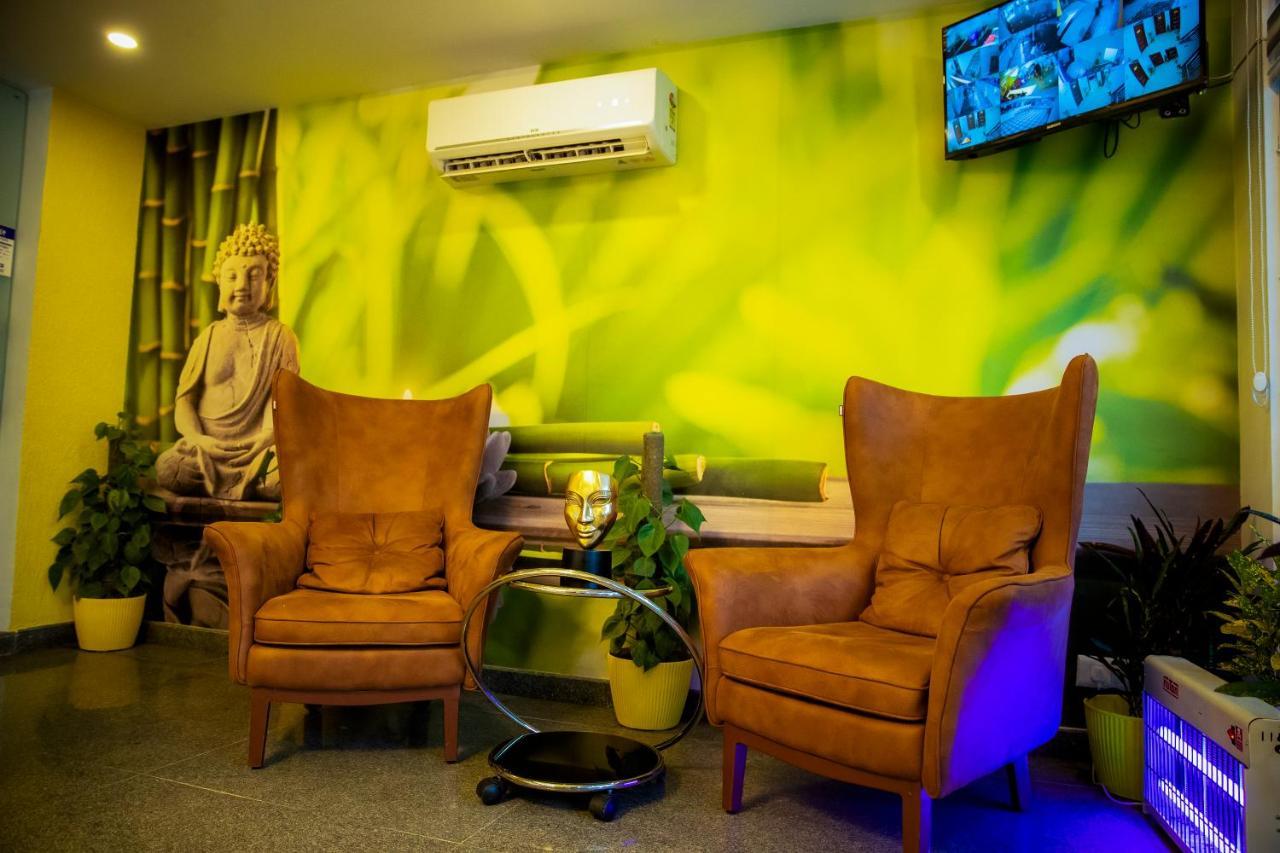 Lime Tree Luxury Studio - Service Apartment Near Artemis Hospital ,Gurgaon Esterno foto