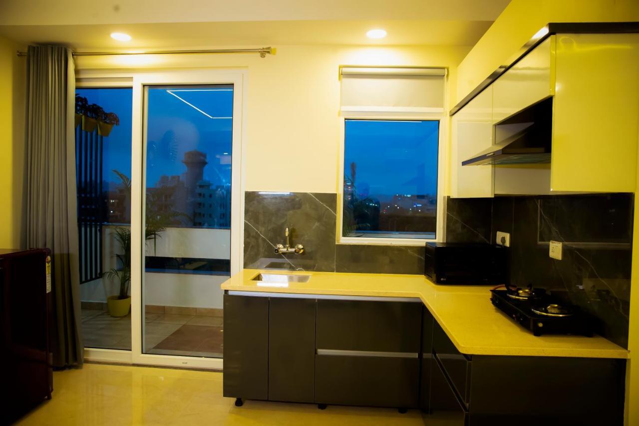Lime Tree Luxury Studio - Service Apartment Near Artemis Hospital ,Gurgaon Esterno foto
