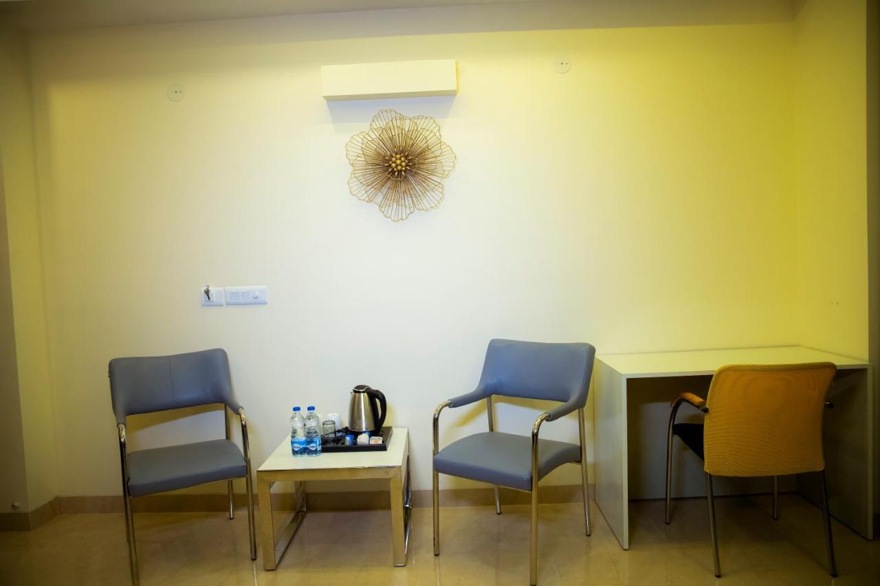 Lime Tree Luxury Studio - Service Apartment Near Artemis Hospital ,Gurgaon Esterno foto
